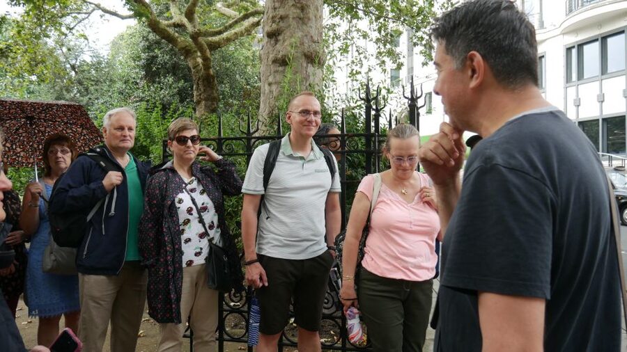 London: Downton Abbey Guided Walking Tour - Lady Rose, Jack Ross, and the jazz-age mood