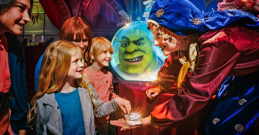 London: DreamWorks Shrek's Adventure Tour - Boarding Donkey’s flying 4D bus
