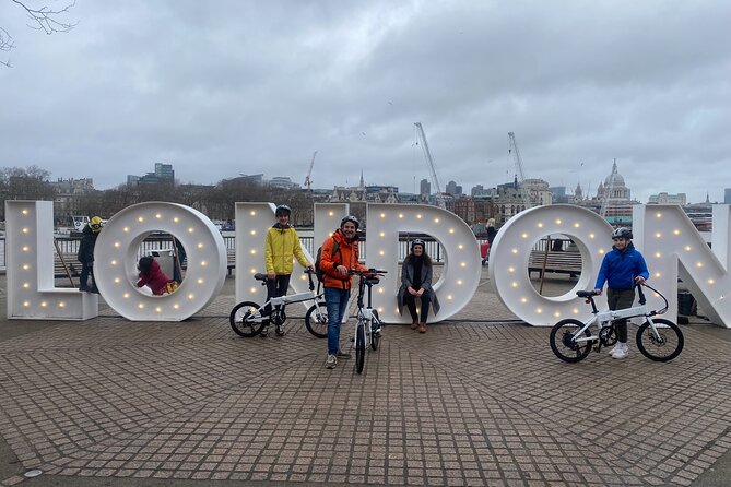 London E-Bike tour & Borough market - Starting at Blackfriars and learning the bikes