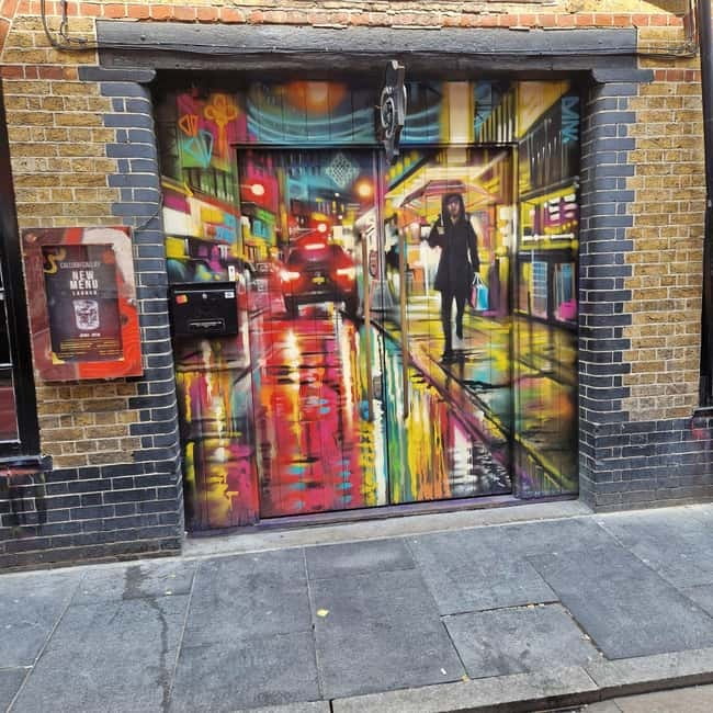 London: East End Instagrammable Street Art & Graffiti Tour - Hanbury Street and the details beside the main wall