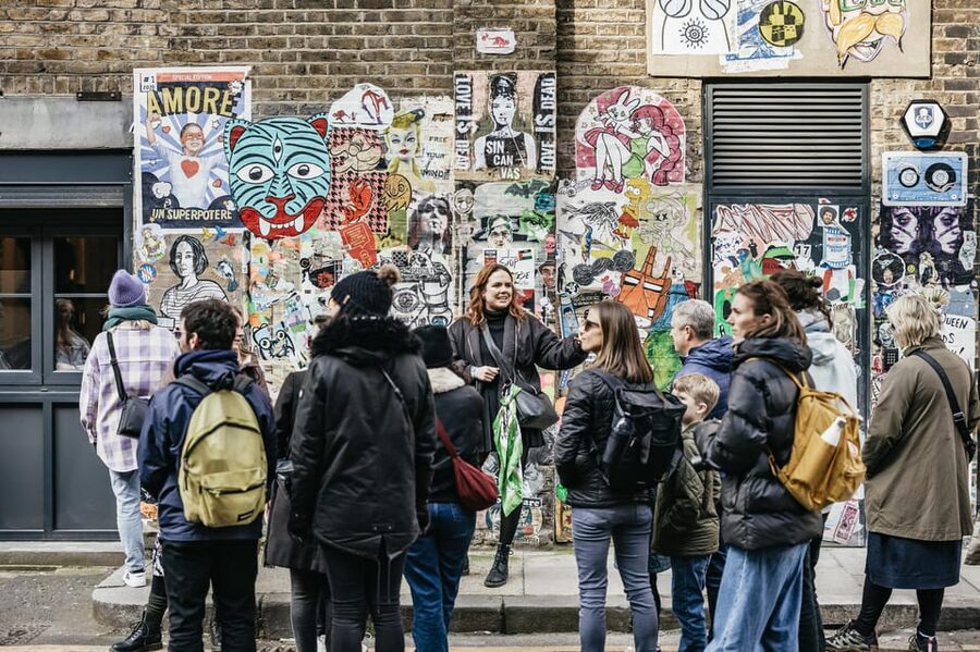 London: East End Street Art Tour and Spray Painting Workshop - Two hours through Shoreditch and Whitechapel