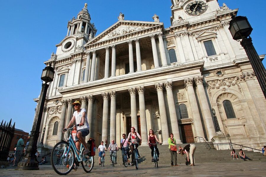 London: East London Town 3.5-Hour Bike Tour - Fitness, traffic, and the pace