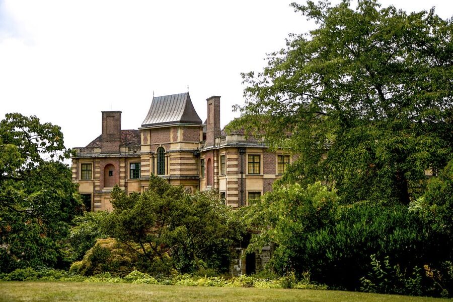London: Entry Ticket to Eltham Palace and Gardens - The Rock Garden leads you toward the moat