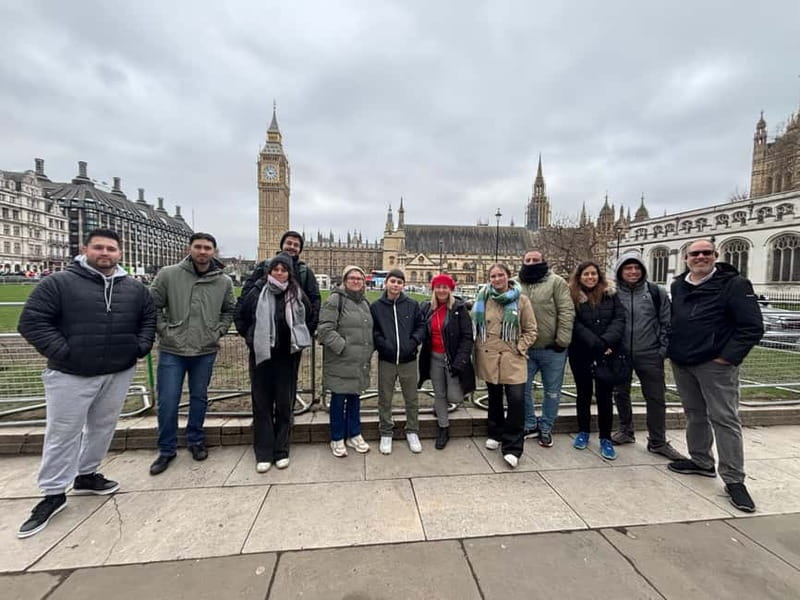 London: Essential Tour and Changing of the Guard, in Spanish - A royal route that makes sense on foot