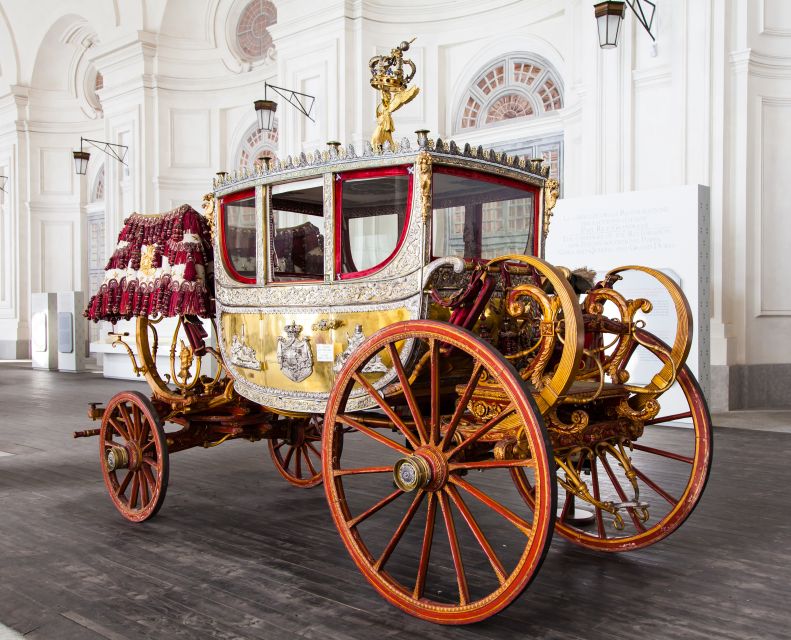 London Family-Friendly Walking Tour with Fun Activities - Westminster Palace and Big Ben