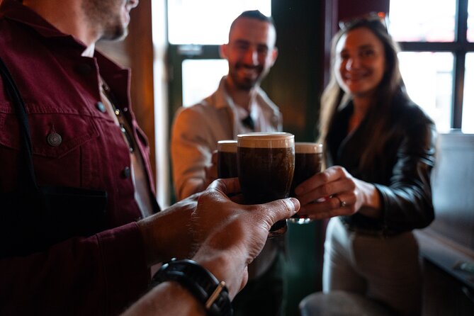 London Foodie Adventure:More than 10 dishes with Sherpa Food Tour - Seven Dials, Soho, and the music connection