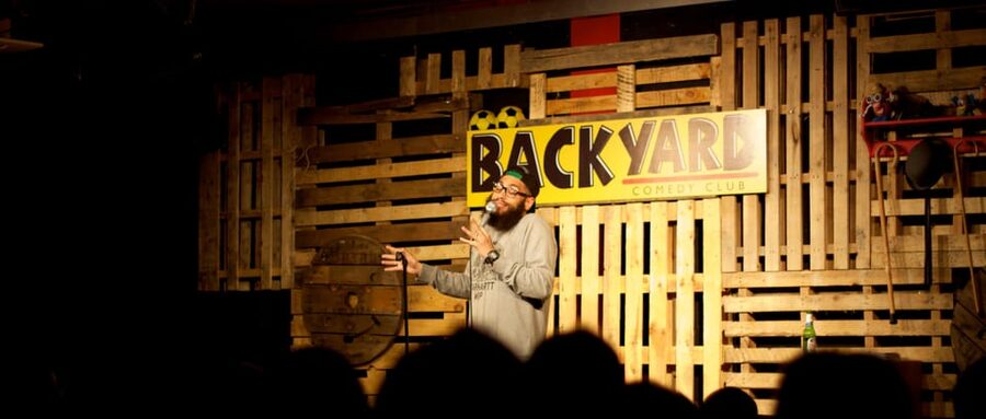 London: Friday Night at The Backyard Comedy Club - Pre-show entertainment before the 8pm start