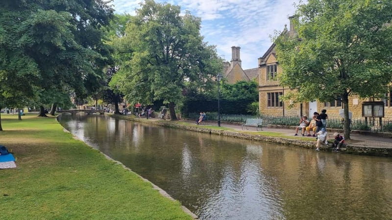 London: Full Day Cotswolds Tour with Shakespeare's Stratford - Meeting outside Paddington Station