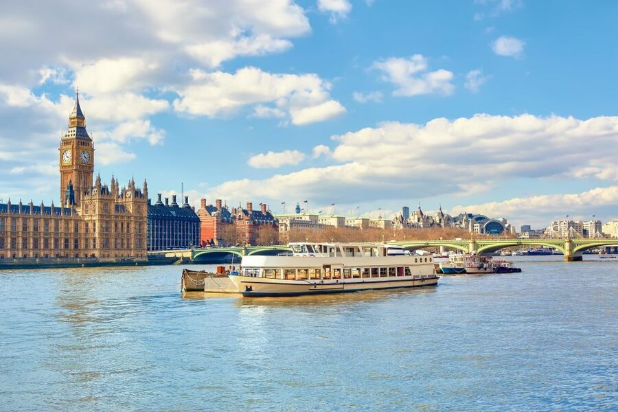 London: Full-Day London Bus Tour - Seeing London from the coach
