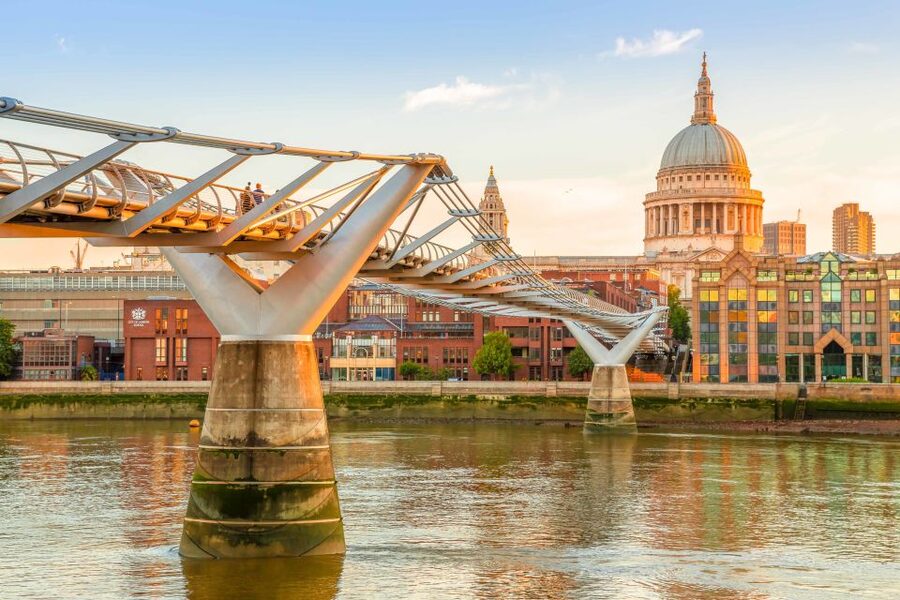 London: Full-Day London Bus Tour - Cruising the Thames