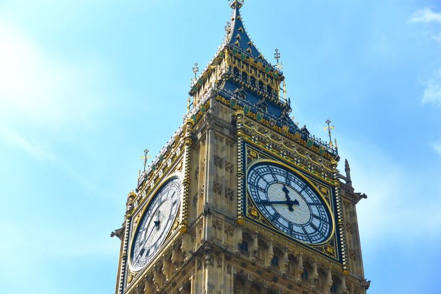 London: German-Speaking Guided Tour of Westminster - Starting at Green Park and Buckingham Palace