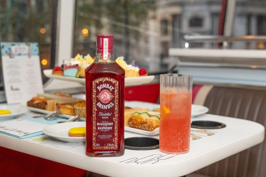 London: Gin and Afternoon Tea Bus Tour with Audio Guide - What arrives on your tea stand