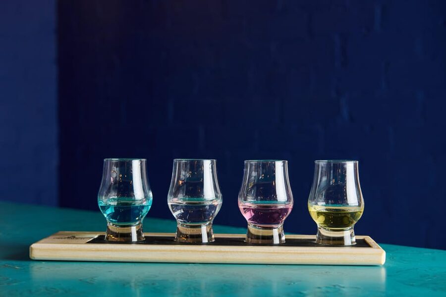 London: Gin Tasting & Masterclass - Gin tasting inside Maritime Greenwich