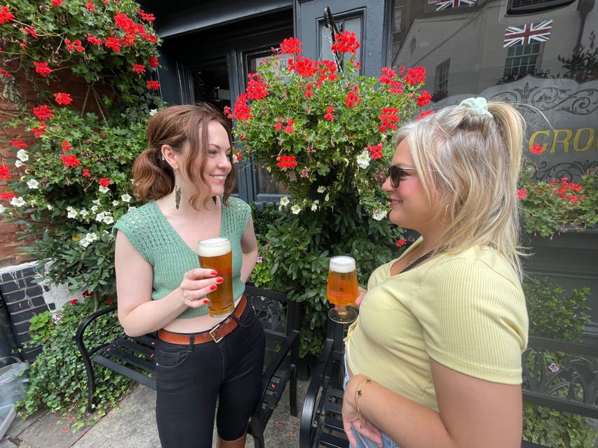 London: Great British Pubs Walking Tour - What the guide adds to the afternoon