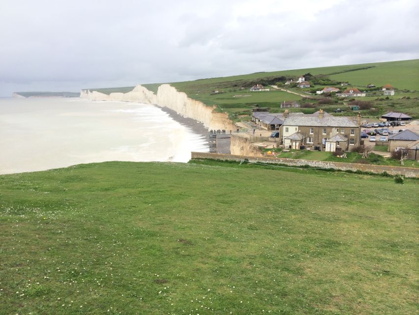 London: Guided Day Trip to Brighton and Seven Sisters - Who should book this experience?