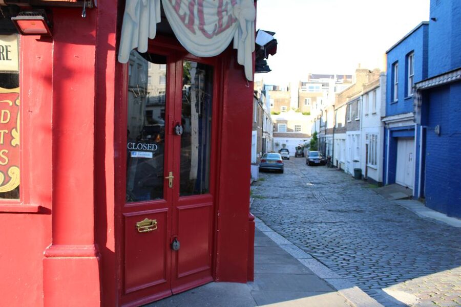 London: Guided Paddington Walking Tour - How the film stories come to life