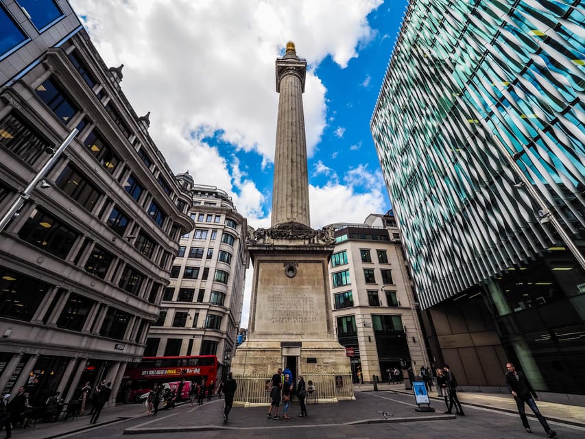 London: Guided Sightseeing Tour on a Vintage Open-Top Bus - Piccadilly Circus and the return to Embankment