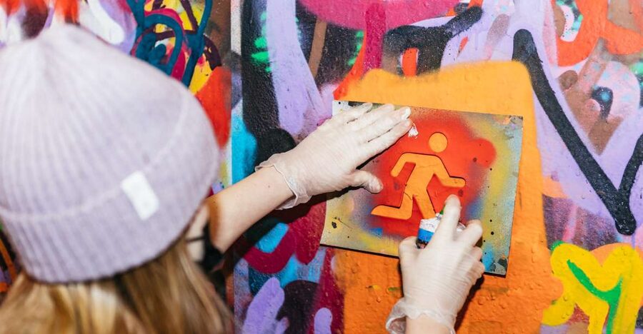 London: Half-Day Street Art Tour and Workshop - Two hours of street art around the East End