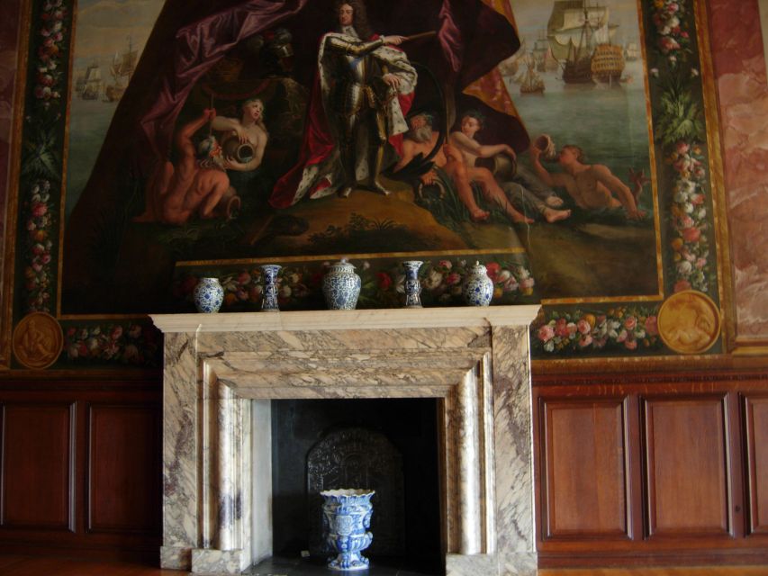 London: Hampton Court Private Guided Tour - The Young Henry exhibition and Katherine of Aragon