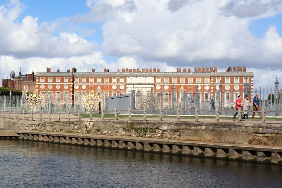London: Hampton Court to Richmond River Thames Cruise - Why this stretch of the Thames is worth your time