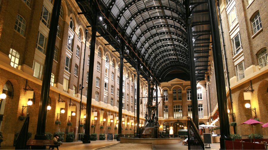 London: Harry Potter Movie Location Tour with an APP - Millennium Bridge and a memorable film setting