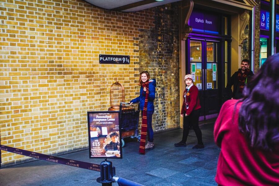 London: Harry Potter Movies Walking Tour (Kids Go Free) - Westminster adds Big Ben and London history