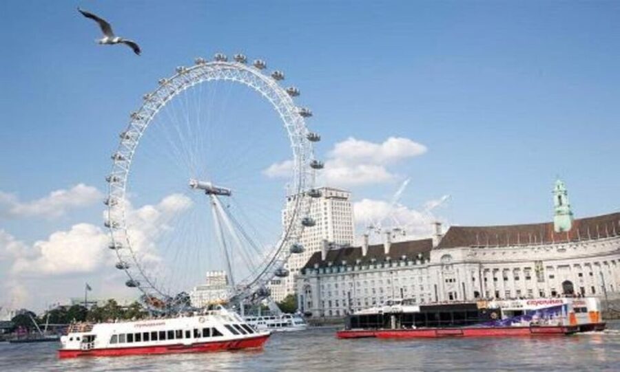 London: Harry Potter Tour, River Cruise & The London Dungeon - Leicester Square and Westminster
