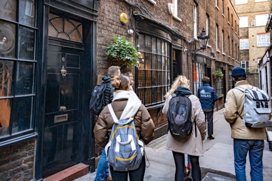 London: Harry Potter Walk, Hop-on Hop-off Bus Tour & Cruise - The Thames, Cleopatra’s Needle, and Covent Garden