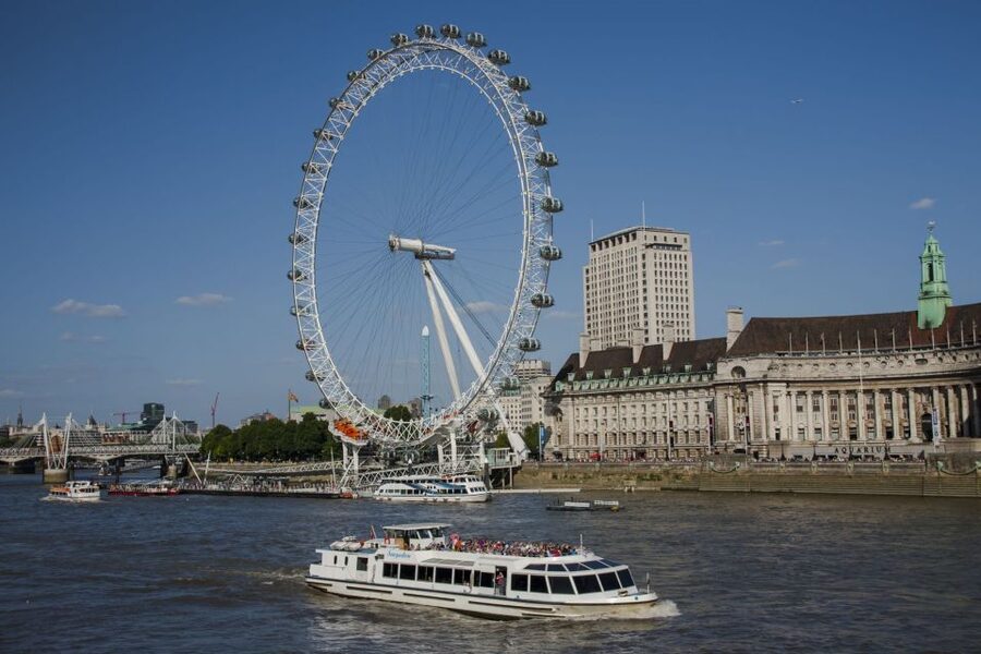 London: Harry Potter Walking Tour and River Thames Cruise - Guide quality and group experience