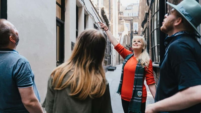 London: Harry Potter Walking Tour (& Bottle of Butterbeer) - Starting at London Bridge and Borough Market