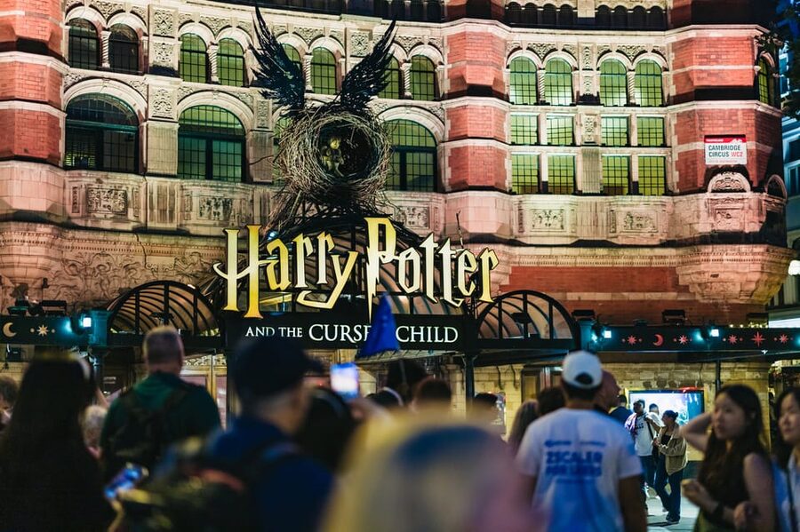 London: Harry Potter Walking Tour in German - Who Will Enjoy This German Potter Walk