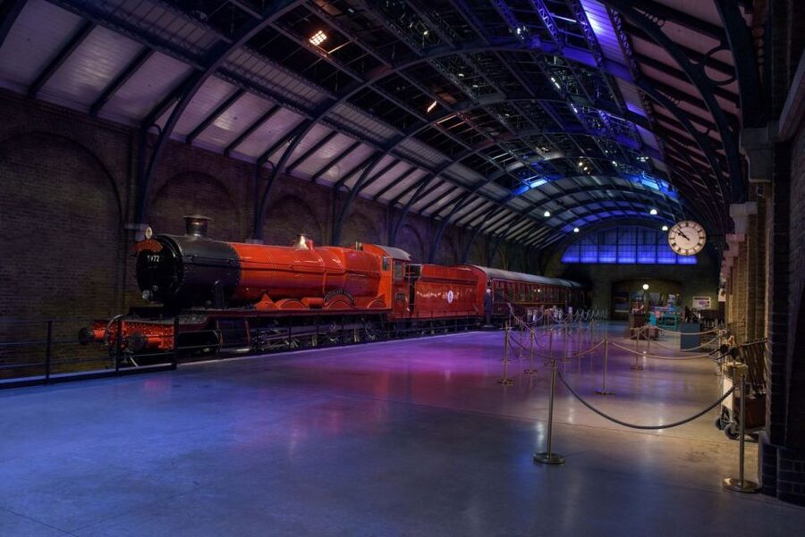 London: Harry Potter Warner Bros. Studio Tour with Transfer - From Euston War Memorial to the studio