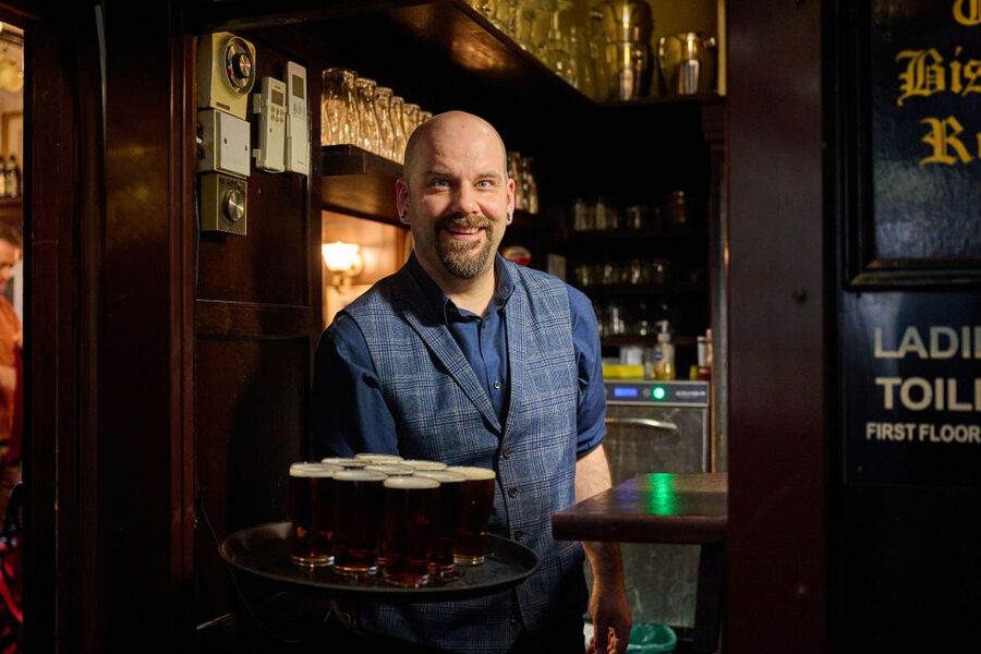 London: Historic Pubs, British Ales & Classic Dishes - What the food and drink add up to