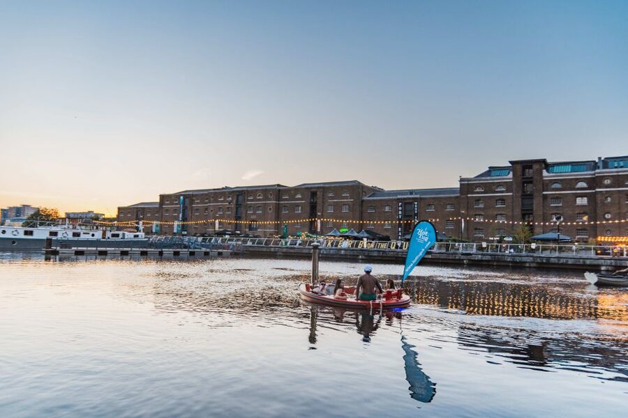 London: Hot Tub Boat Guided Historical Docklands Cruise - How to make the most of your time