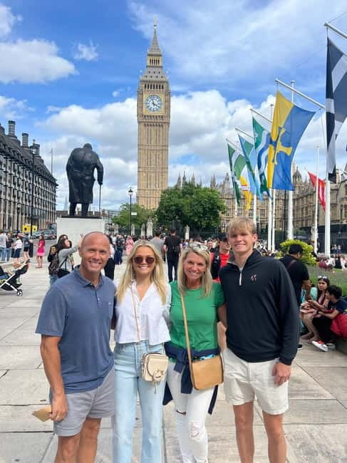 London: Iconic London Taxi Tour - Private 3 hour tour - Harrods, Royal Albert Hall, and Kensington