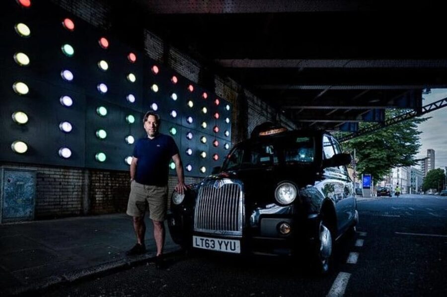London: Instagram Photos Black Cab Tour with Hotel Pick Up - Peggy Porschen and the polished London look