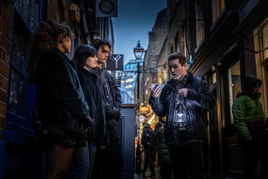 London: Interactive Jack the Ripper Walking Tour - Final decision: a strong choice for mystery fans