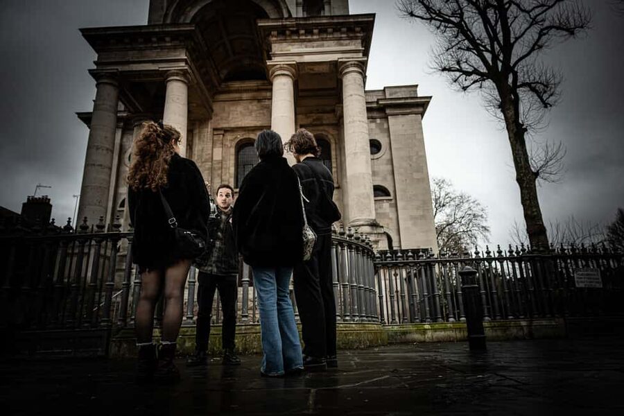 London: Jack the Ripper Interactive Tour in Whitechapel - Starting at St Mary’s Whitechapel Church Memorial