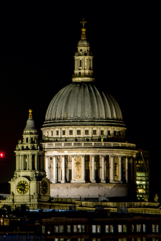 London: Jack the Ripper Tour and Underground Prison in Spanish - Practical planning for the three-hour route