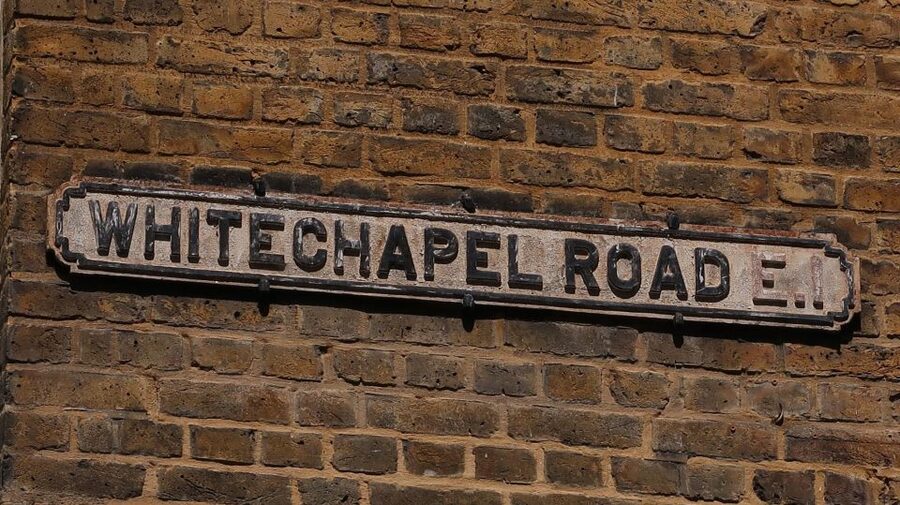 London: Jack the Ripper tour in Spanish (RLA Winner) - The Ten Bells and the danger of popular myth