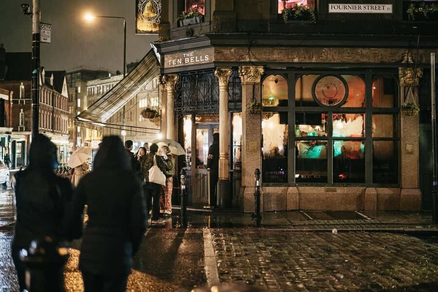 London: Jack the Ripper Tour - The murder mystery works best as a walking puzzle