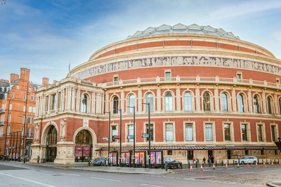 London: Kensington and Chelsea Guided Walking Tour - Royal Albert Hall, the Albert Memorial and Kensington Gardens
