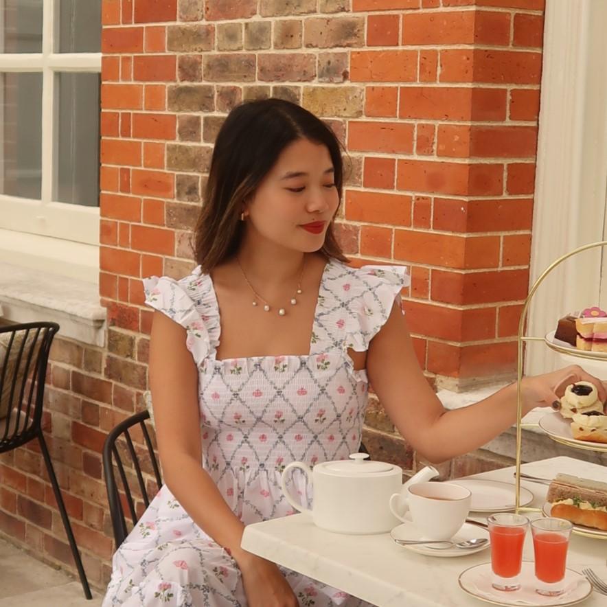 London: Kensington Palace Gardens Tour with Royal High Tea - Why combine Kensington gardens with afternoon tea?