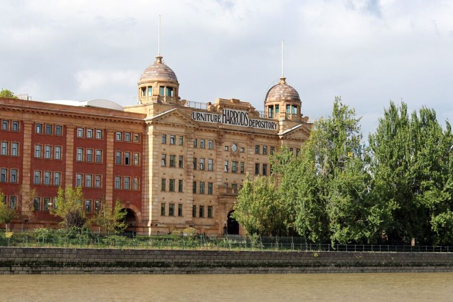London: Kew to Westminster River Thames Cruise - The quiet charm of a small Thames boat