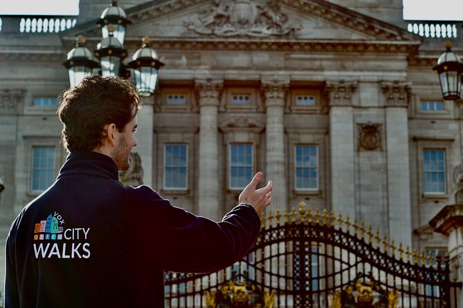 London: Landmarks Walking Tour - Big Ben, Parliament, and Britain’s courts