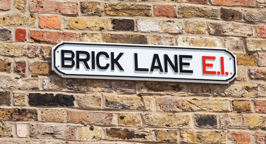 London: London Food Walking Tour - A food market with dishes from three continents