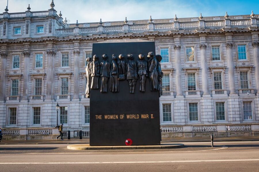 London: London in WW2 and Churchill War Rooms Entrance - Entering Churchill’s War Rooms beneath Whitehall