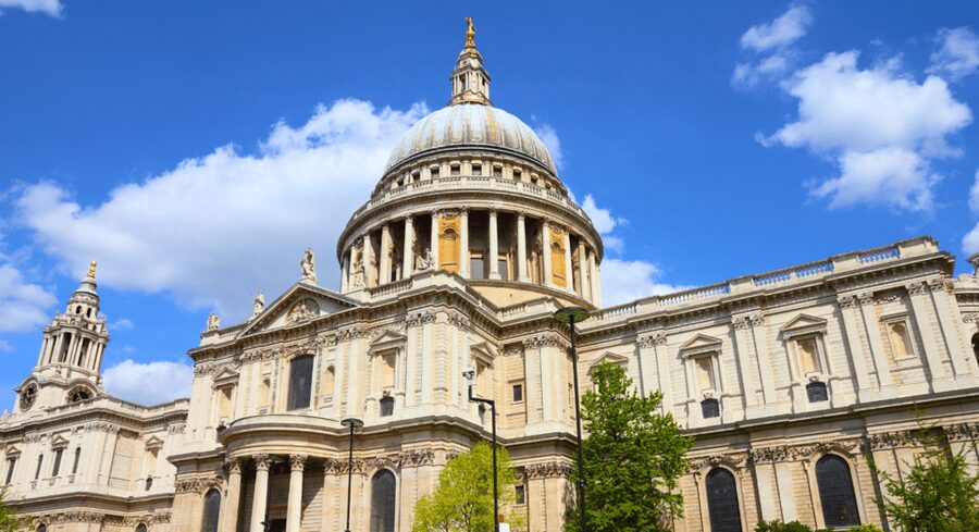 London: London Sightseeing Walking Tour with 30+ Sights - Buckingham Palace is the finish, not the middle