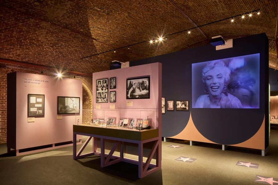 London: Marilyn: The Exhibition: Entrance Ticket - How a self-guided visit works at Arches London Bridge
