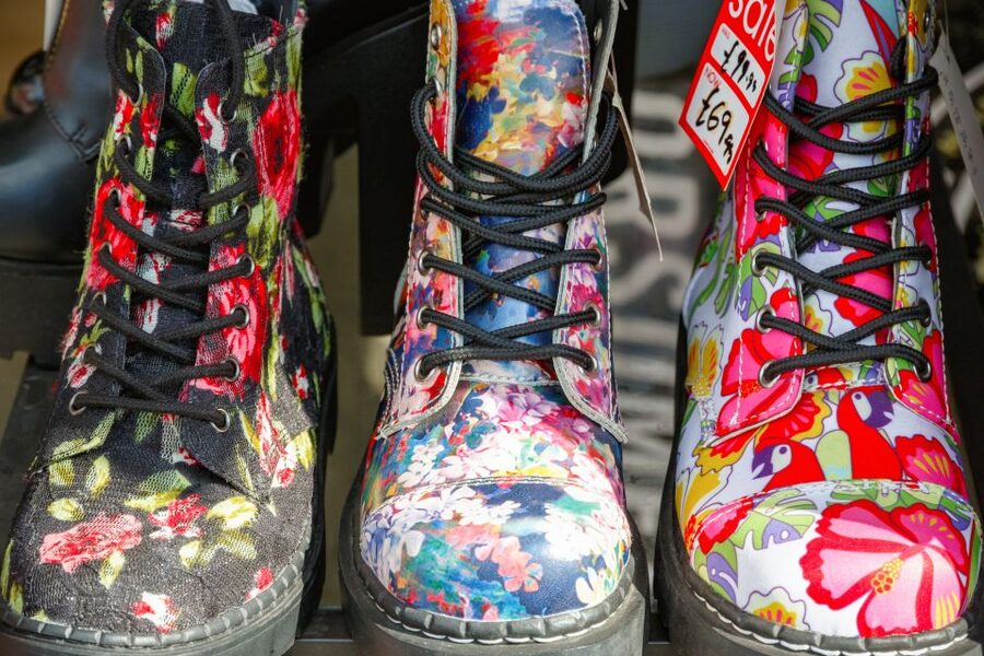 London: Markets, Street Art, and Camden Town Walking Tour - Camden Town: a lively finish with one beer